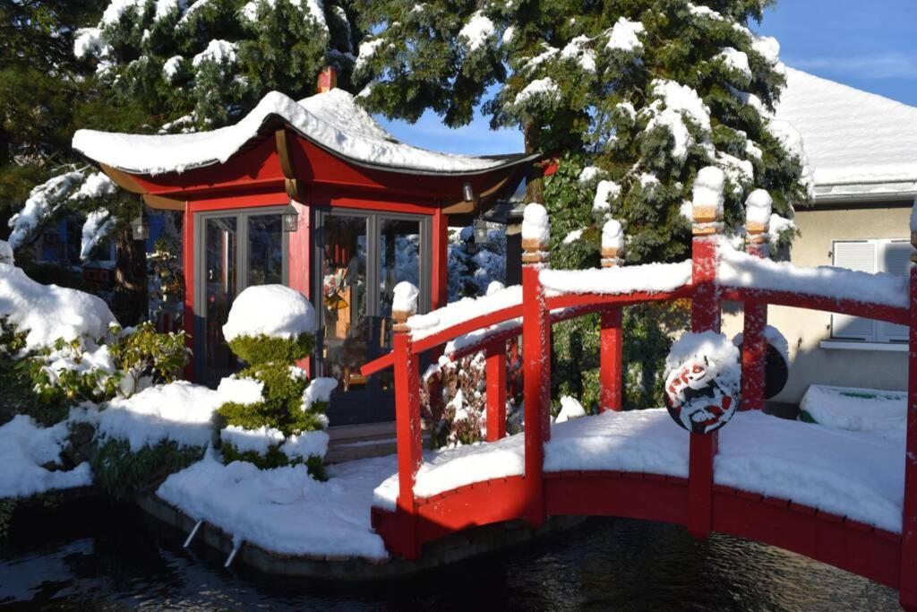 Gite Au Printemps Japonais, Petit Train De La Mure, Parc Des Ecrins Pierre-Chatel Kültér fotó