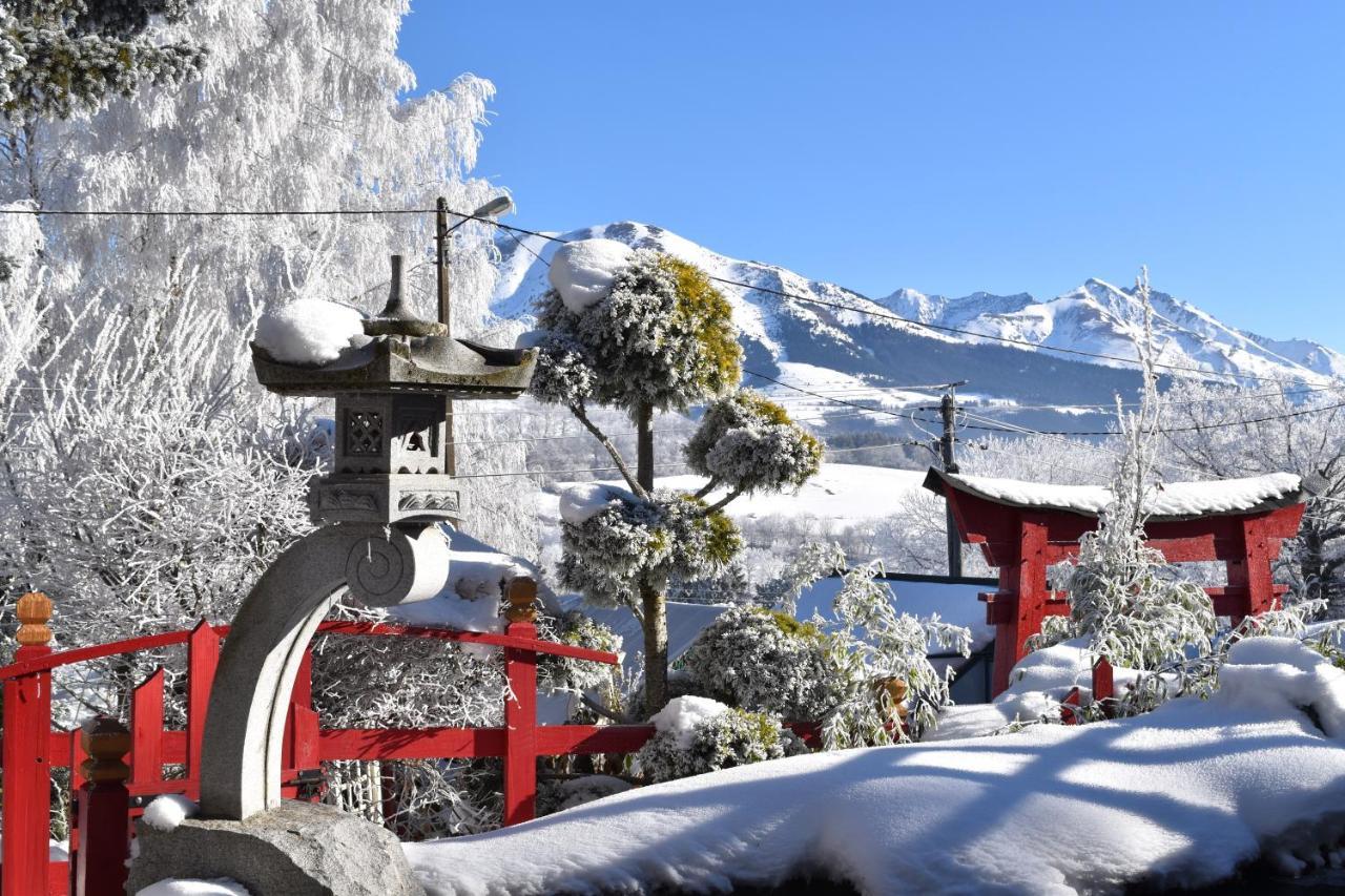 Gite Au Printemps Japonais, Petit Train De La Mure, Parc Des Ecrins Pierre-Chatel Kültér fotó