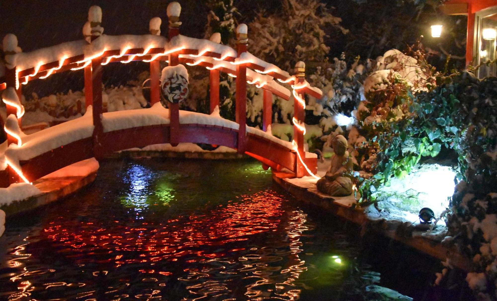 Gite Au Printemps Japonais, Petit Train De La Mure, Parc Des Ecrins Pierre-Chatel Kültér fotó